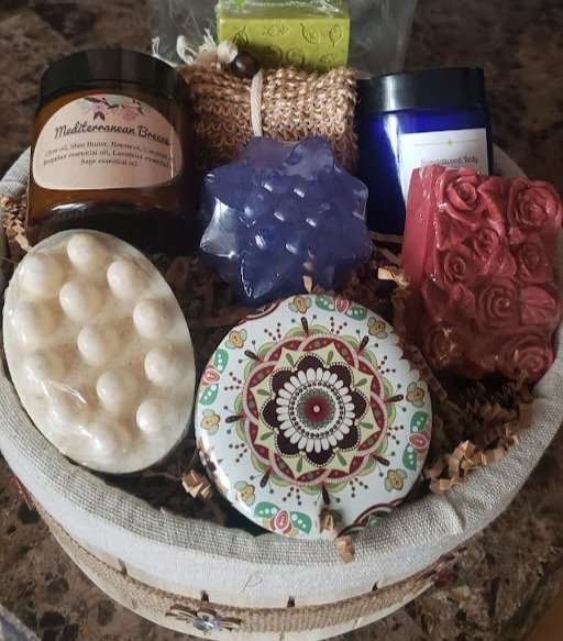 Floral bliss Basket
